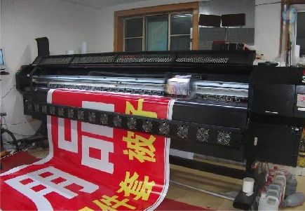 德钦喷绘广告分辨率是多少？